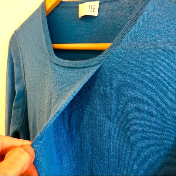 TSE Square Neck Wrap Cashmere Sweater Reverse Stitched Blue Size Large. - Picture 9 of 16